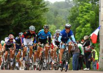 Dossier_national_cyclo_ouverture_L_avec_drapeau.JPG