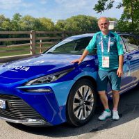 Dossier_p16_Lionel_Casses_chauffeur_Toyota_c_DR.jpg