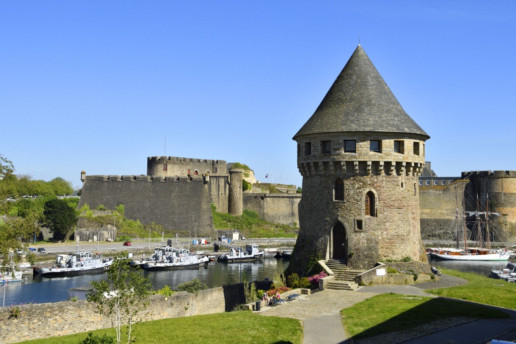 AFP__20200731__3843642__v1__MidRes__FranceFinistereBrestTowerLaMotteTanguyMuseumOldT.jpg