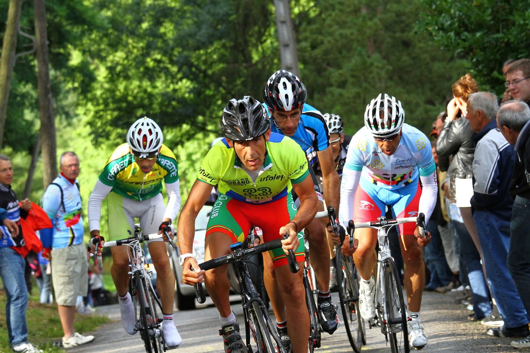Dossier_national_cyclo_couv_OK.JPG